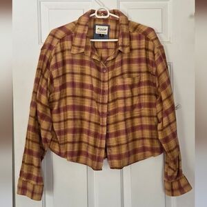 American Eagle Cropped Button-Up Flannel Shirt in Red & Orange
